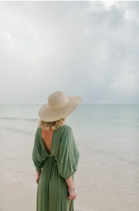 Travel in Style: Cute and Practical Vacation Outfits
