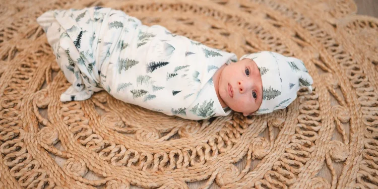 Why Bamboo Swaddles Outperform Traditional Options