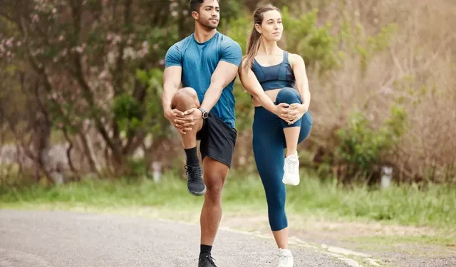 Beauty Meets the Active Lifestyle: A Practical Guide to Sweat-Ready Style